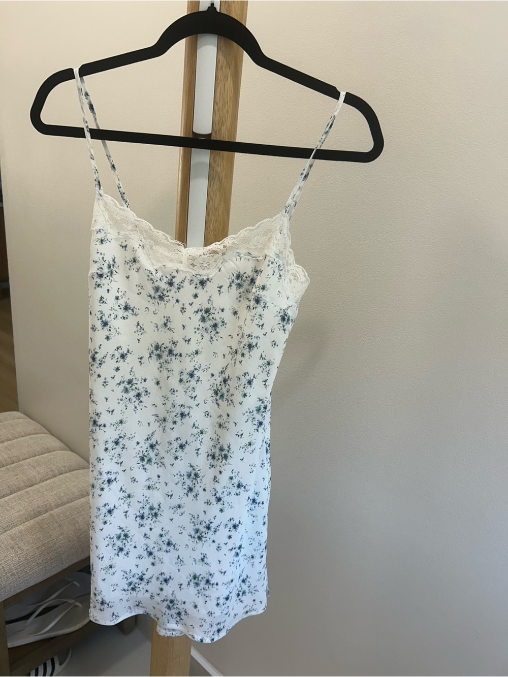 Garage Lace-Trim white with blue florals slip dress